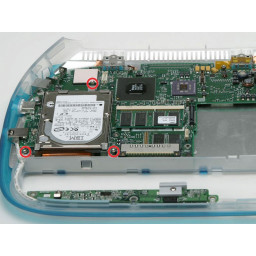 Замена жесткого диска iBook G3 Clamshell