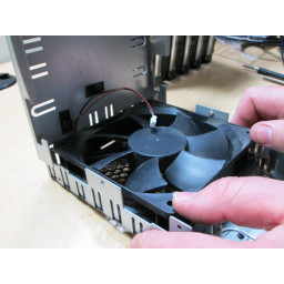 Замена вентилятора Drobo FS DRDS2-A